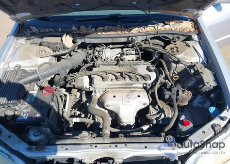 2001 Honda Accord 2.3 Lx из США, поврежденный, VIN 1HGCG56411A019055